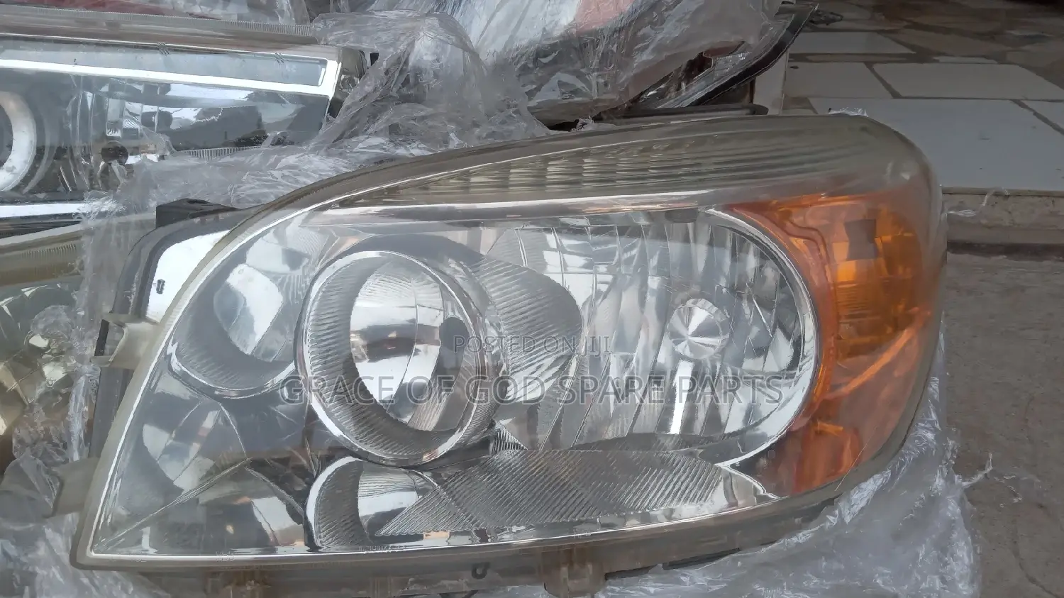 Toyota Rav4 2004 Headlight Original