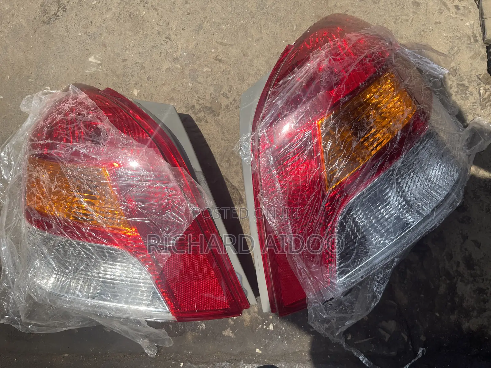 Toyota Vitz 2010 Taillight Available