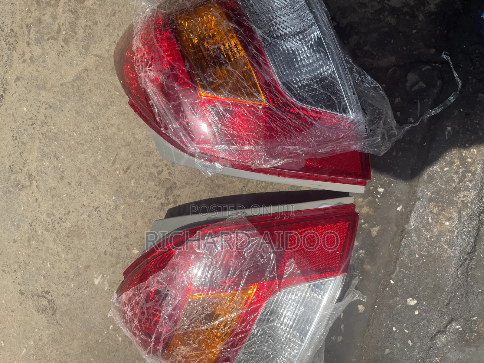 Toyota Vitz 2010 Taillight Available