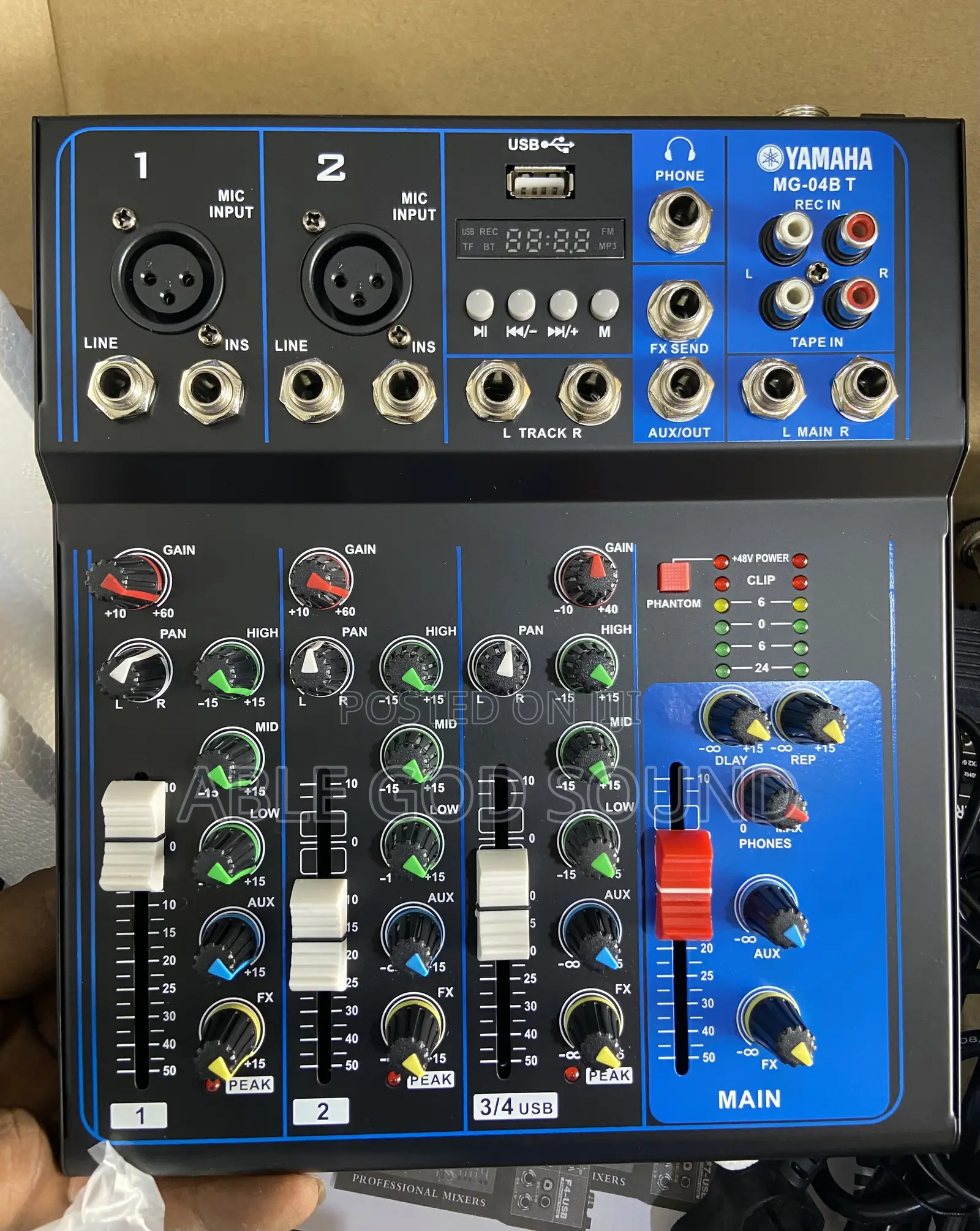 4 Channels Yamaha Mg-04bt Mixer