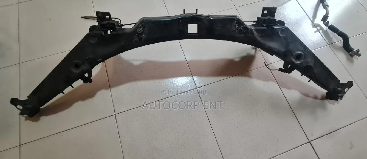 2011 - 2015 Jaguar XF X250 Radiator Support/ Guide