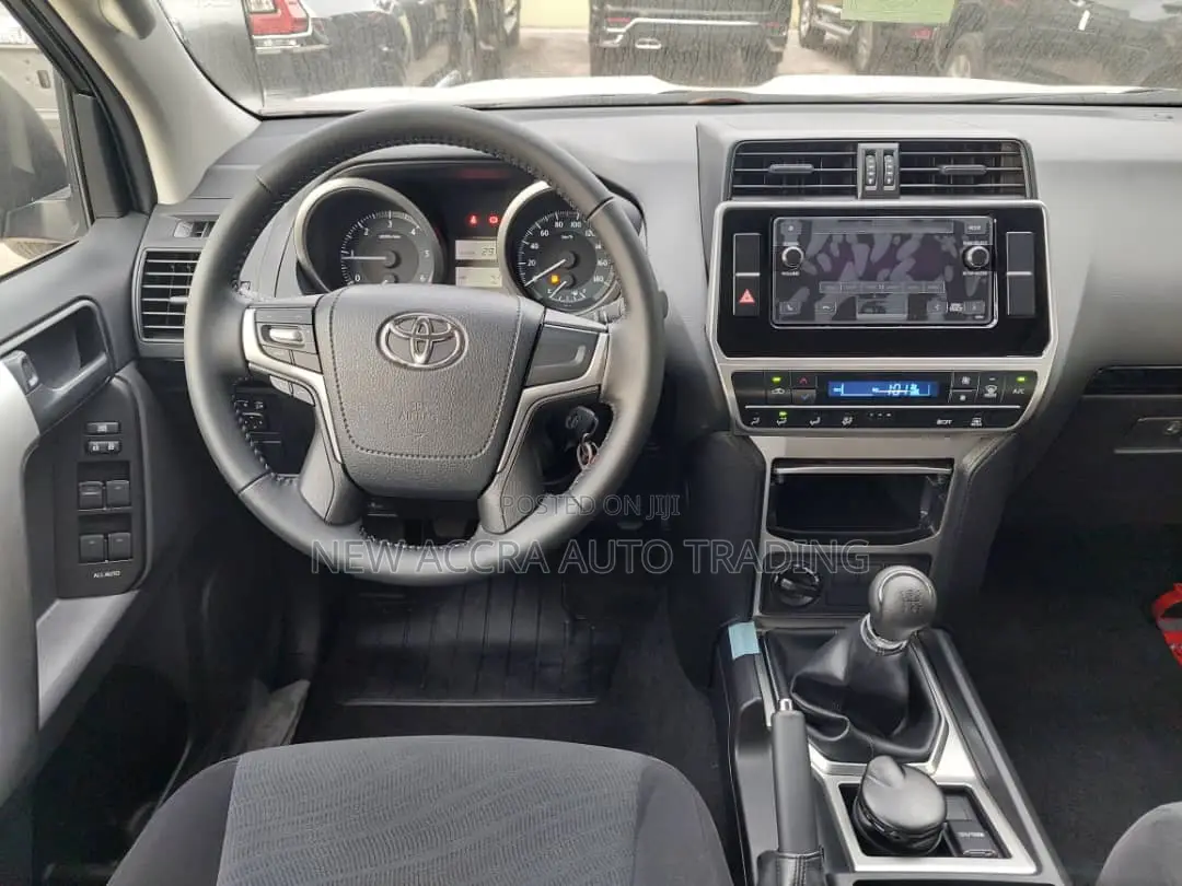 New Toyota Land Cruiser Prado 2022 Gray