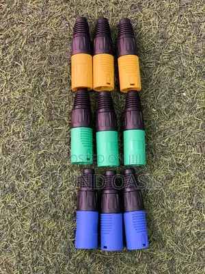 Male and Female Canon Plugs (Plastic) -XLR Plugs