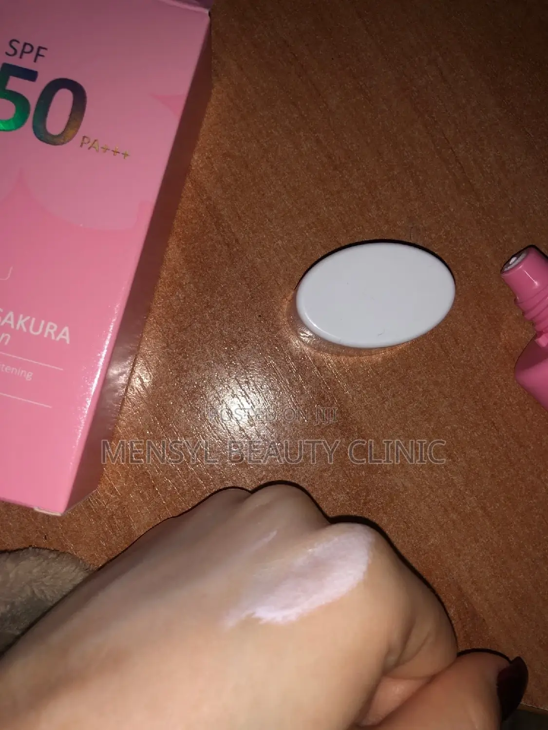 Laikou Japan Sakura Face Sunscreen Spf50 Pa+