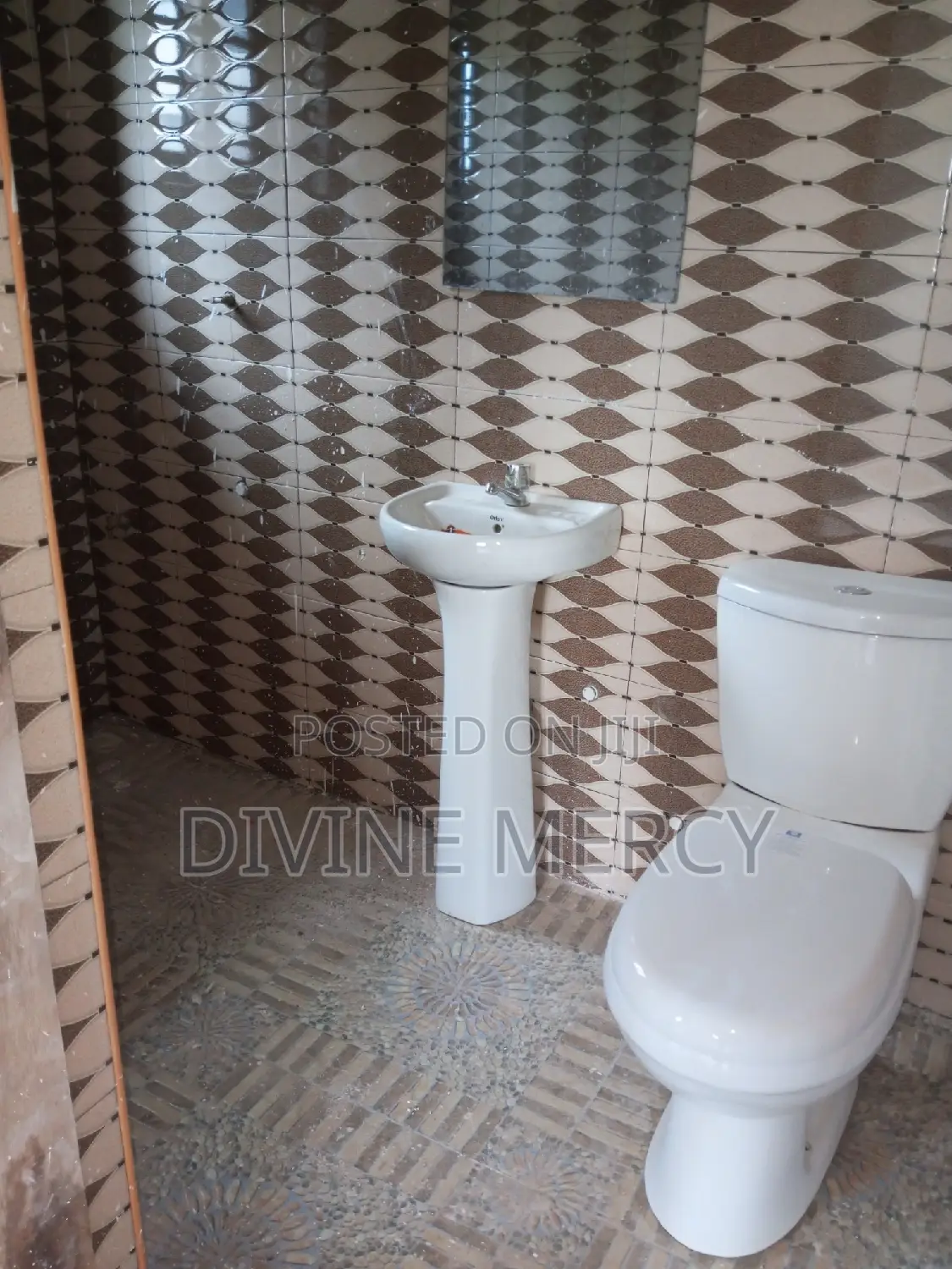 3bdrm Bungalow in Kasoa, Awutu Senya East Municipal for sale