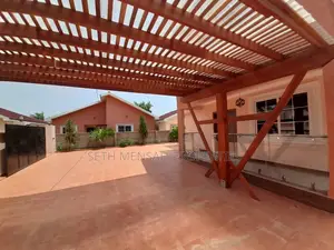 5bdrm House in Skm, Achimota for rent