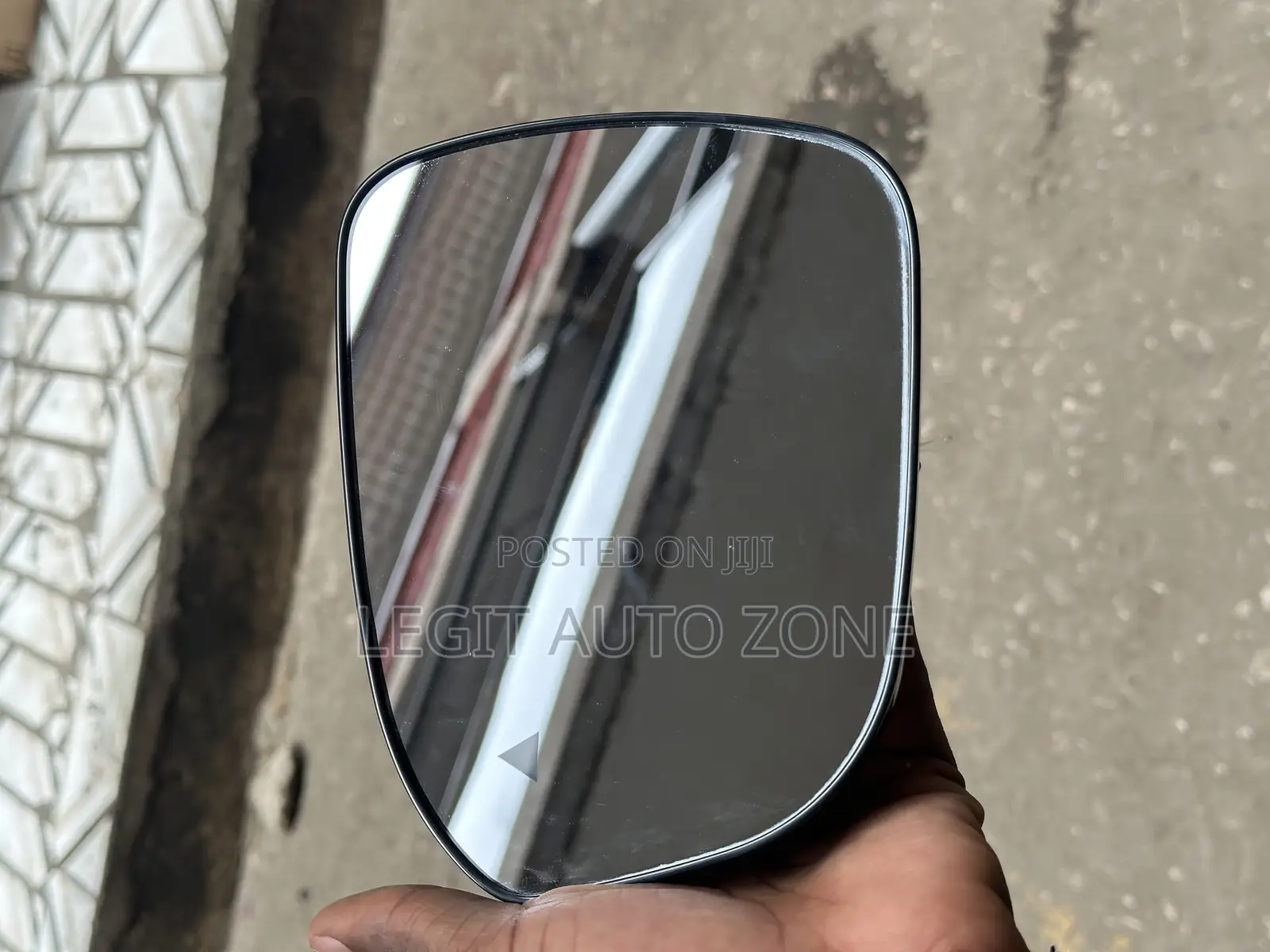 Mitsubishi Outlander 2020 Mirror Glass Available
