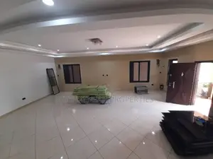 4bdrm House in Skm, Spintex for sale