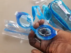 Original Swimming Goggles At Cool Price