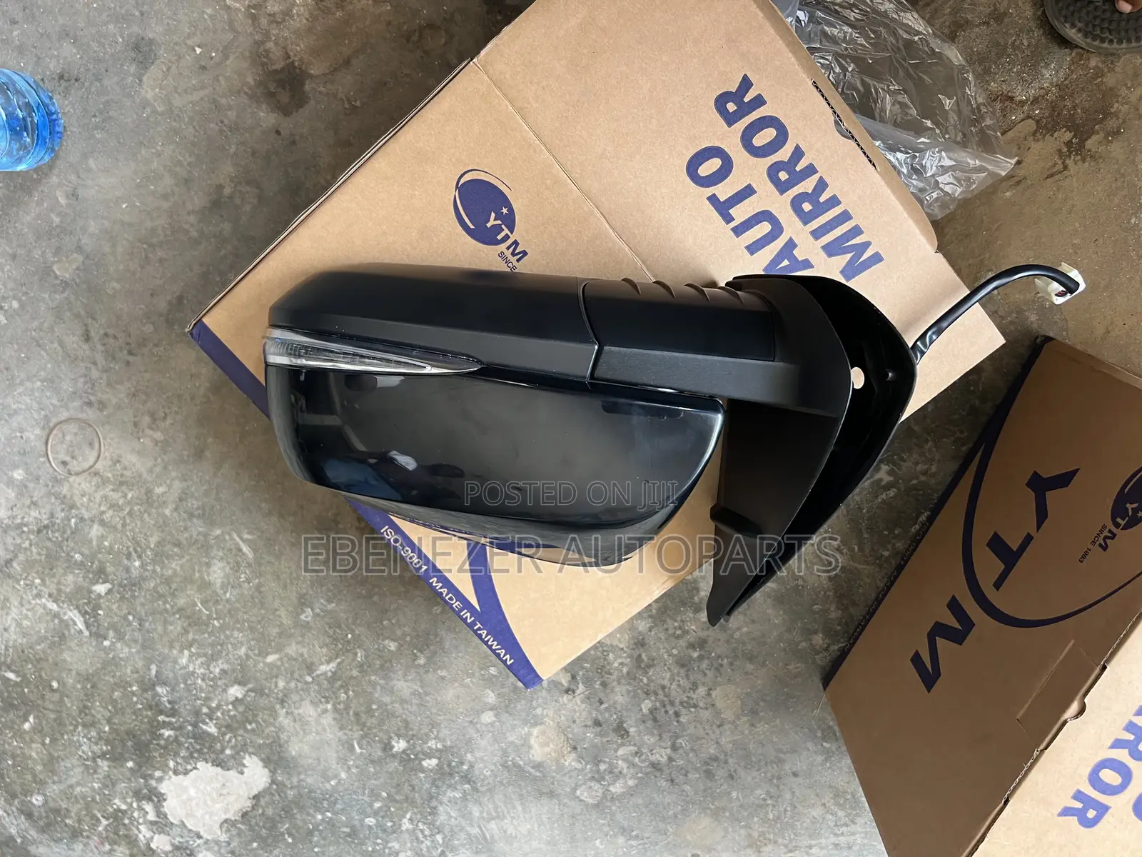 Toyota Tacoma 2016,2017,2018 Side Mirror