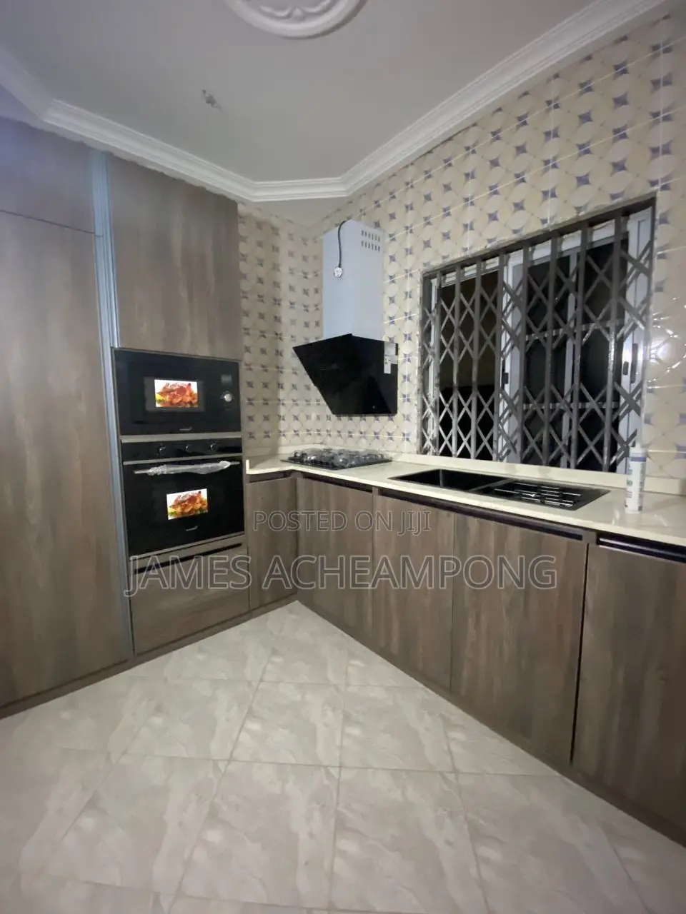 Kitchen Cabinet