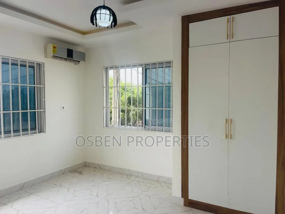 3bdrm Apartment in Pleasant Properties, Spintex for sale