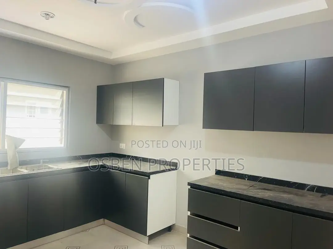 3bdrm Apartment in Pleasant Properties, Spintex for sale