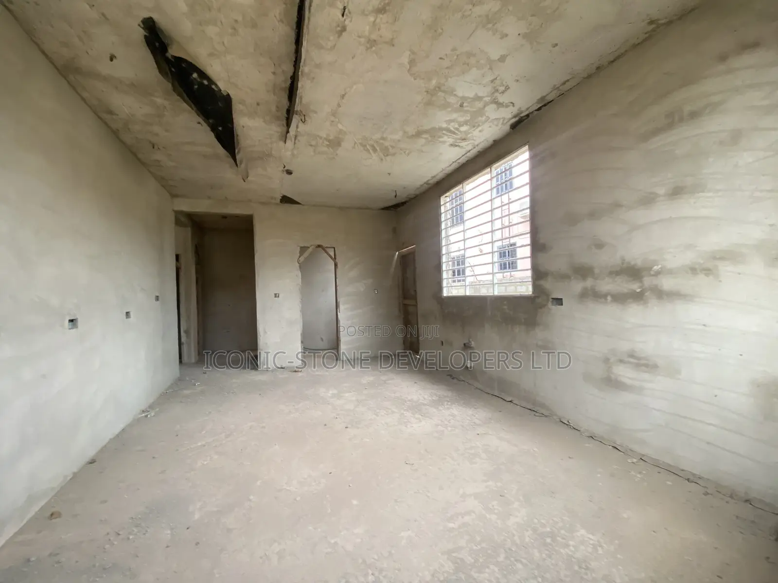 4bdrm House in Lakeside Comm 6, Ashaley Botwe for sale