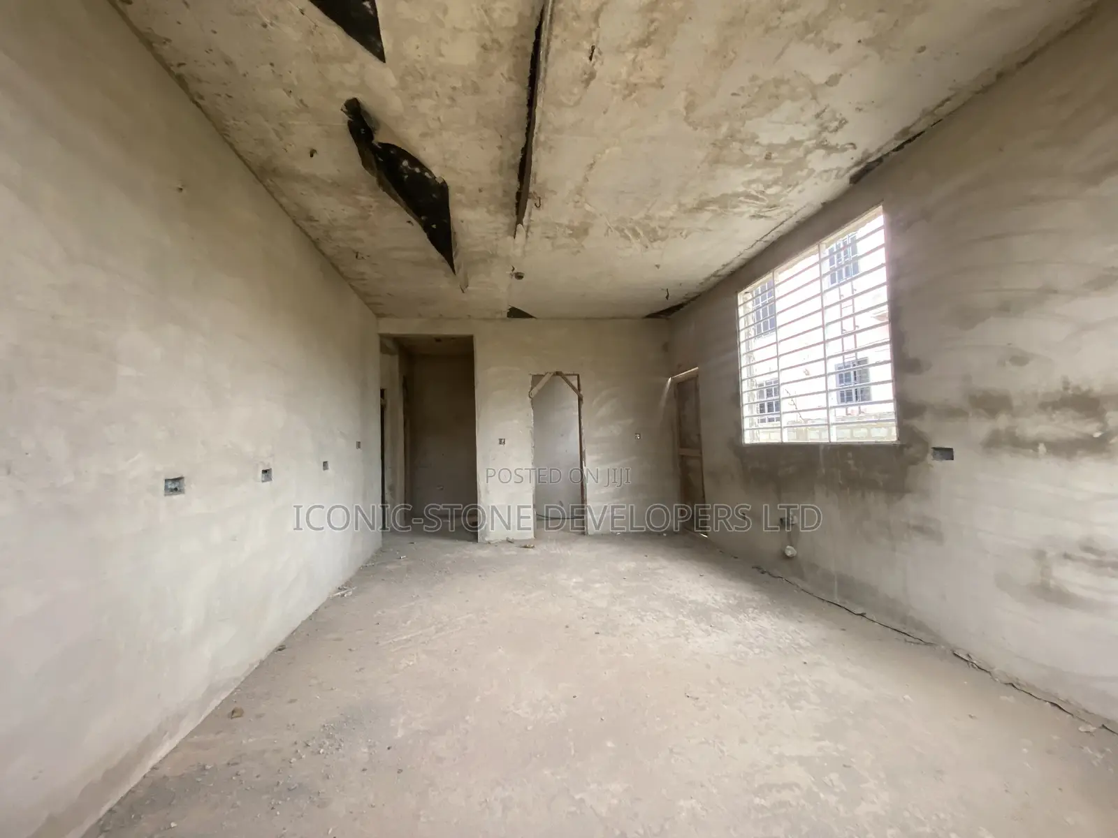 4bdrm House in Lakeside Comm 6, Ashaley Botwe for sale