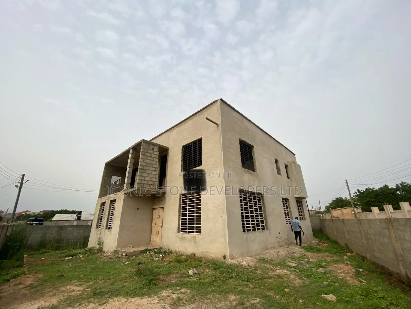 4bdrm House in Lakeside Comm 6, Ashaley Botwe for sale