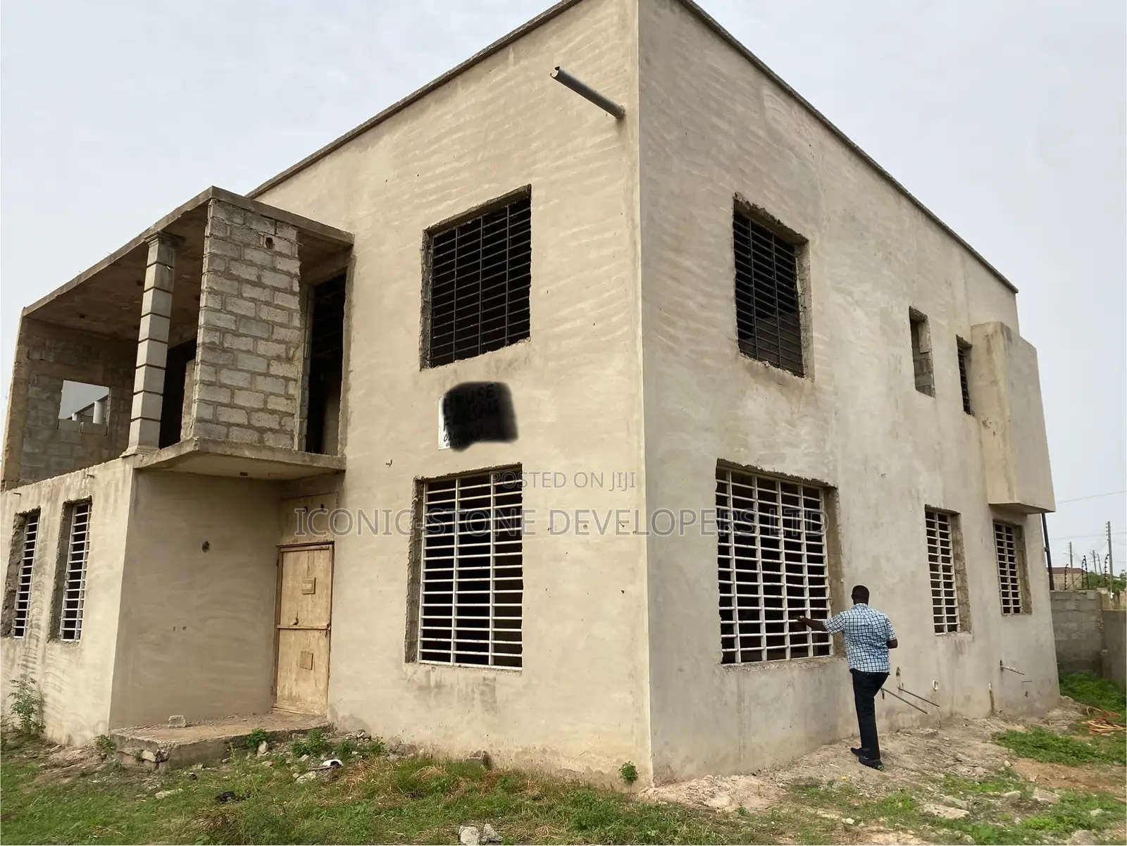 4bdrm House in Lakeside Comm 6, Ashaley Botwe for sale