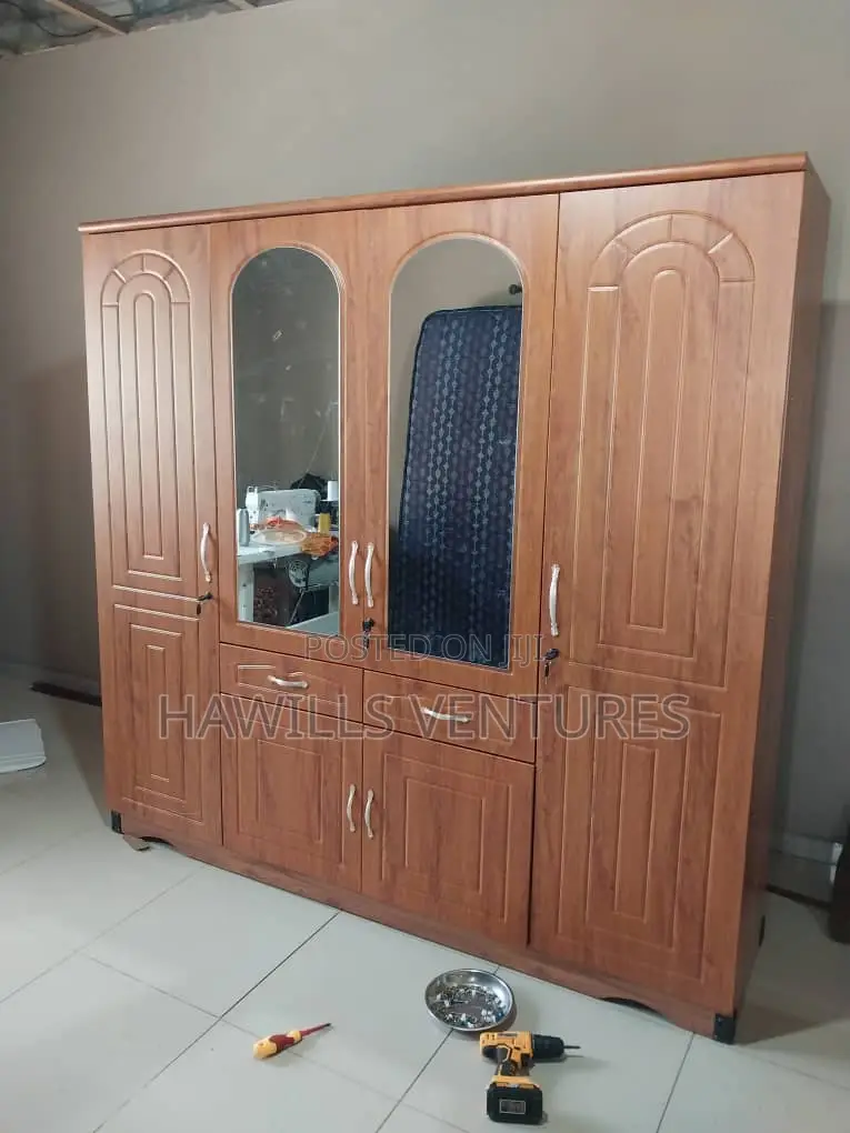 4 Doors Wooden Wardrobe