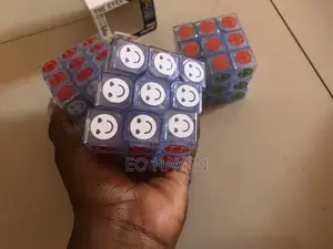 Transparent Emoji Cube (Jiehui)