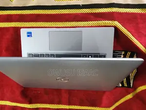 New Laptop Dell Latitude 5440 16GB Intel Core i7 SSD 256GB