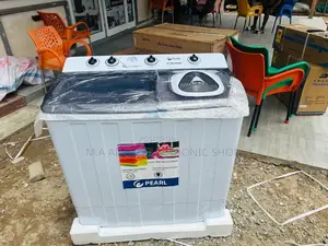 Energy Efficient Pearl 15kg Top Load Washing Machine.