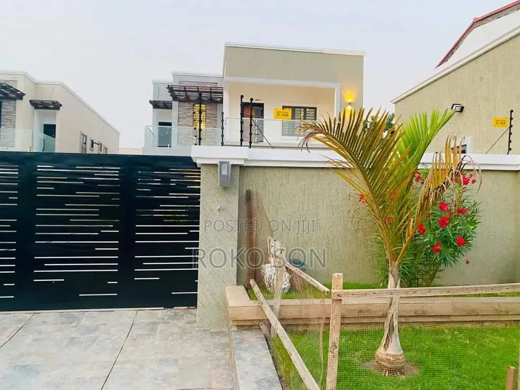 4bdrm Duplex in Dr Roko, Accra Metropolitan for sale