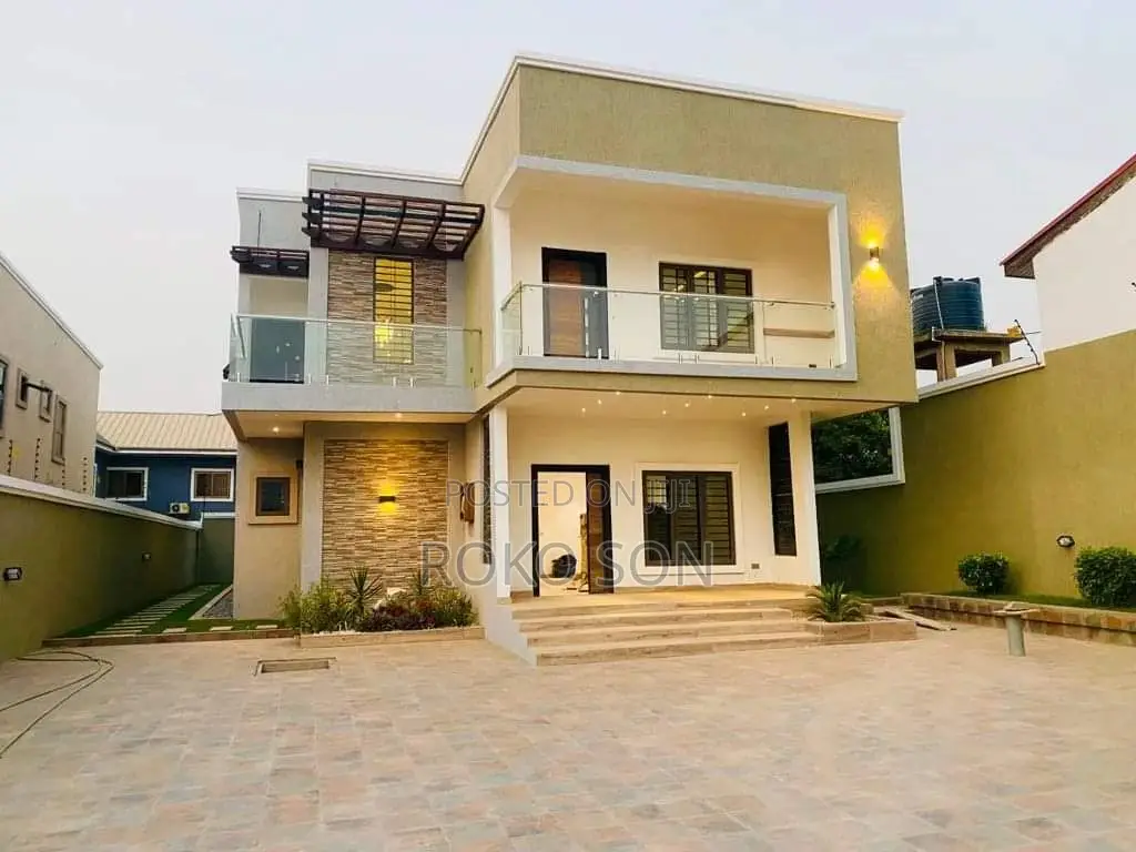 4bdrm Duplex in Dr Roko, Accra Metropolitan for sale
