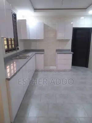 4bdrm Duplex in Lake Side Estate for rent