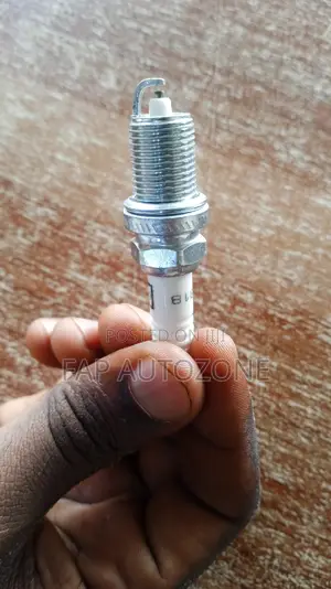 01528. Original Champion Plug From Usa. 3318