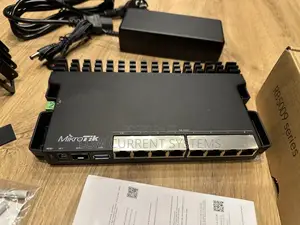 Mikrotik Rb5009ur+S+In 1gb Ram Router Board