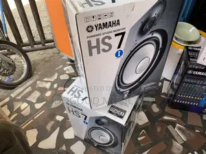 YAMAHA HS7 Studio Monitors
