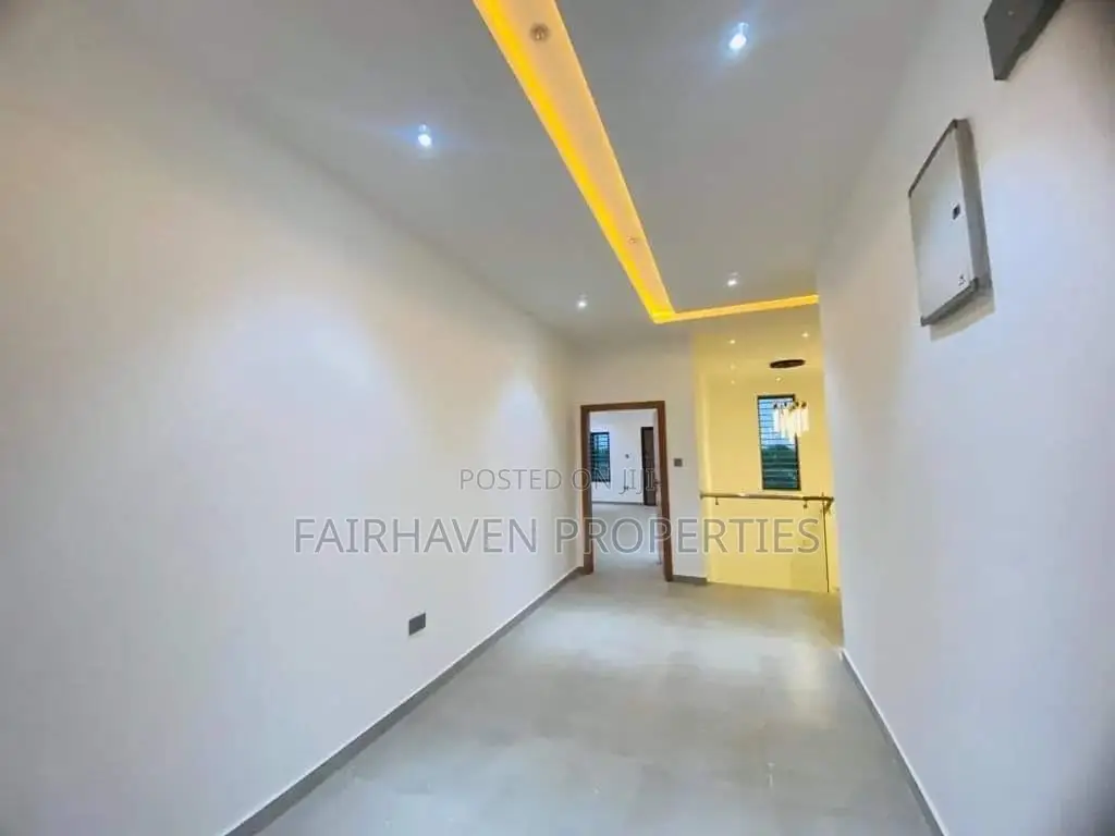 4bdrm House in Fairhaven Properties, Adenta for sale