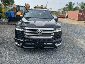 Photo - New Toyota Land Cruiser 2022 Black