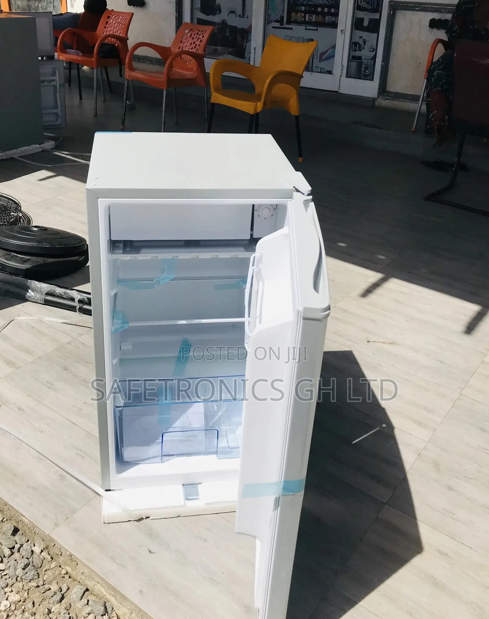 Singledoor Topfreezer 82 Liters Zara Tabletop Fridge