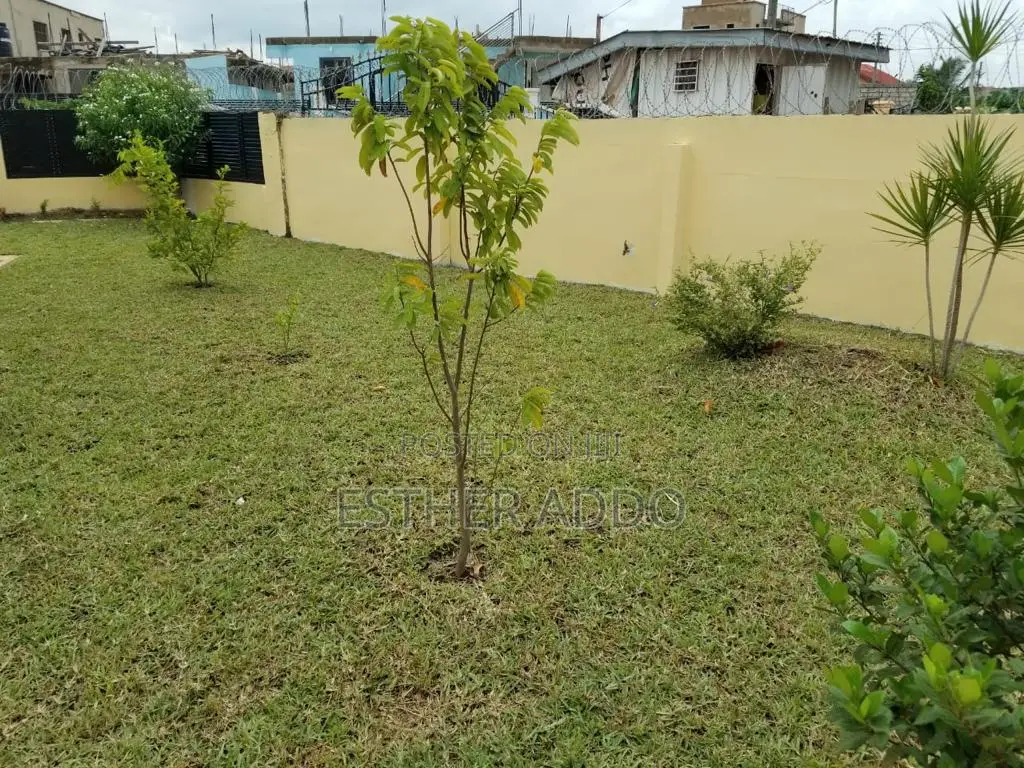 3bdrm Duplex in Oyarifa for rent
