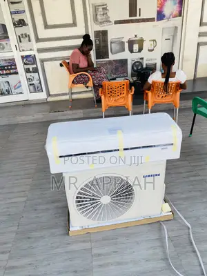 Adorable Samsung 2.0hp Split Type Ac(White)R410.