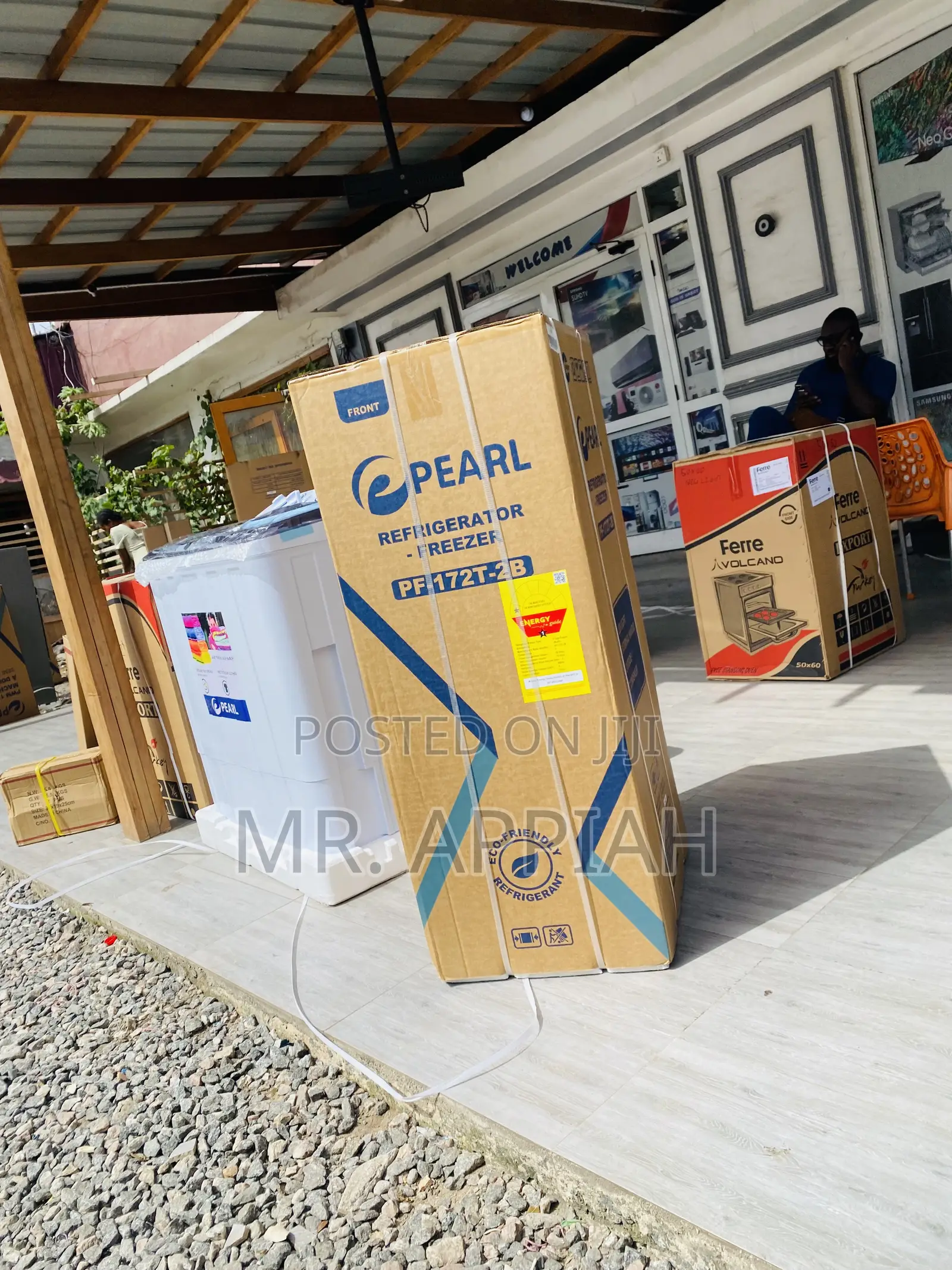 Energy Efficient Pearl Pf-172-2b Double Door Refrigerator.