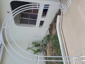 Decor Arch for Rental