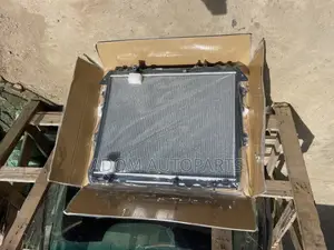 Toyota Vigo Hilux Fortuner Radiator Water Tank