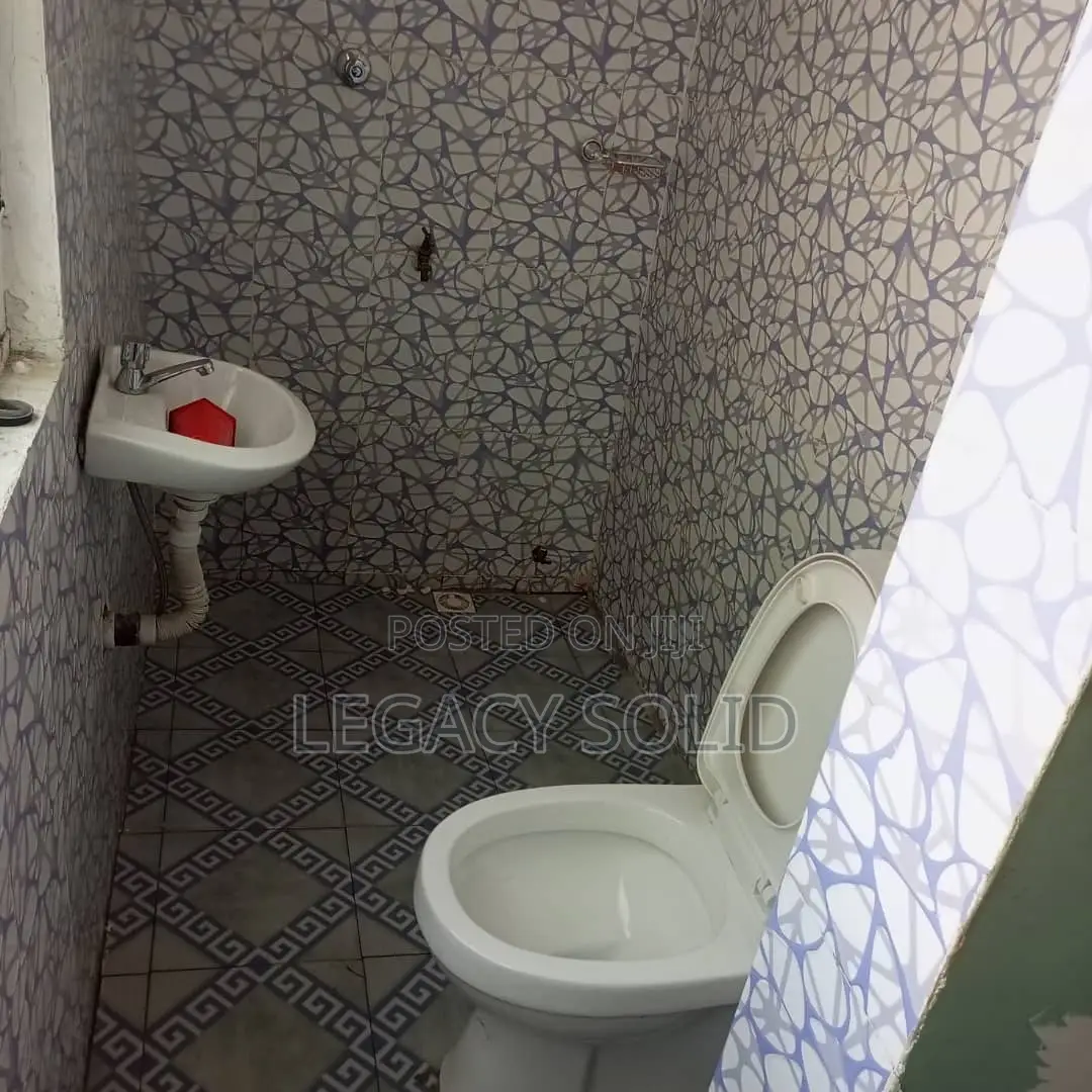 1bdrm Apartment in Legacy Solid Real, Teshie for rent