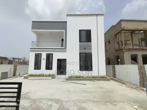 4bdrm Duplex in Dr Roko, Adenta for sale