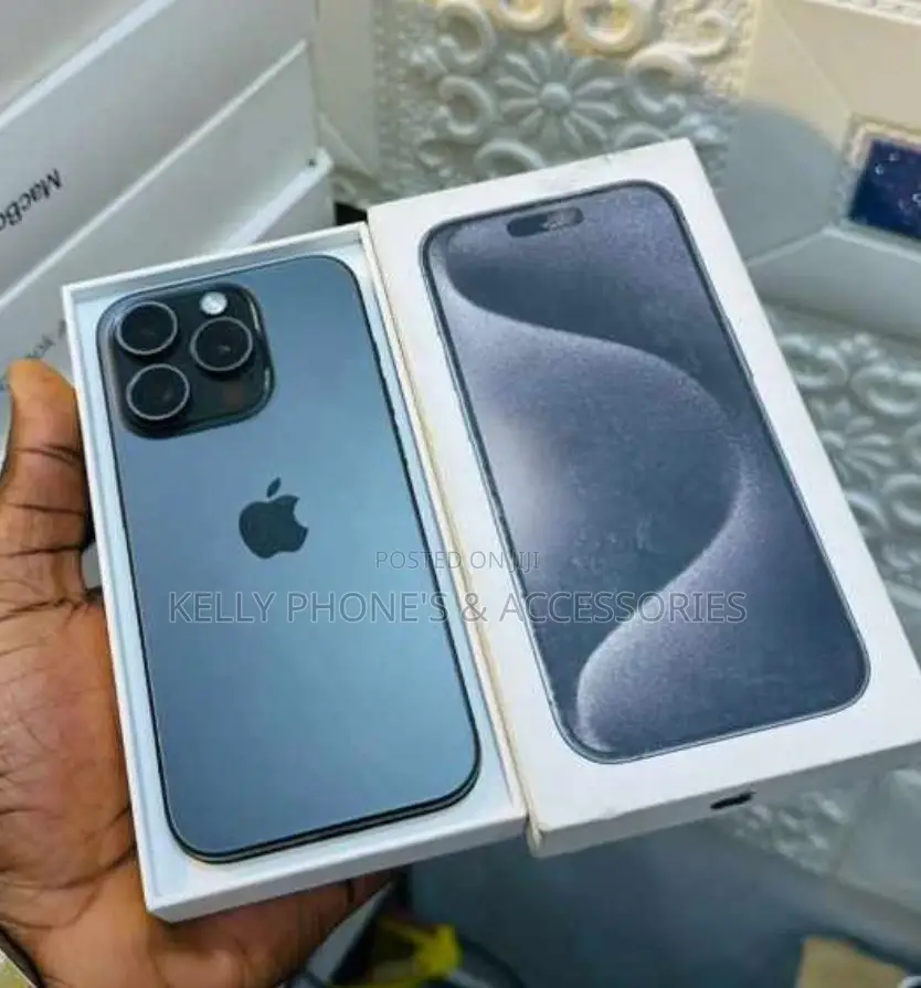 New Apple iPhone 15 Pro Max 256 GB Black