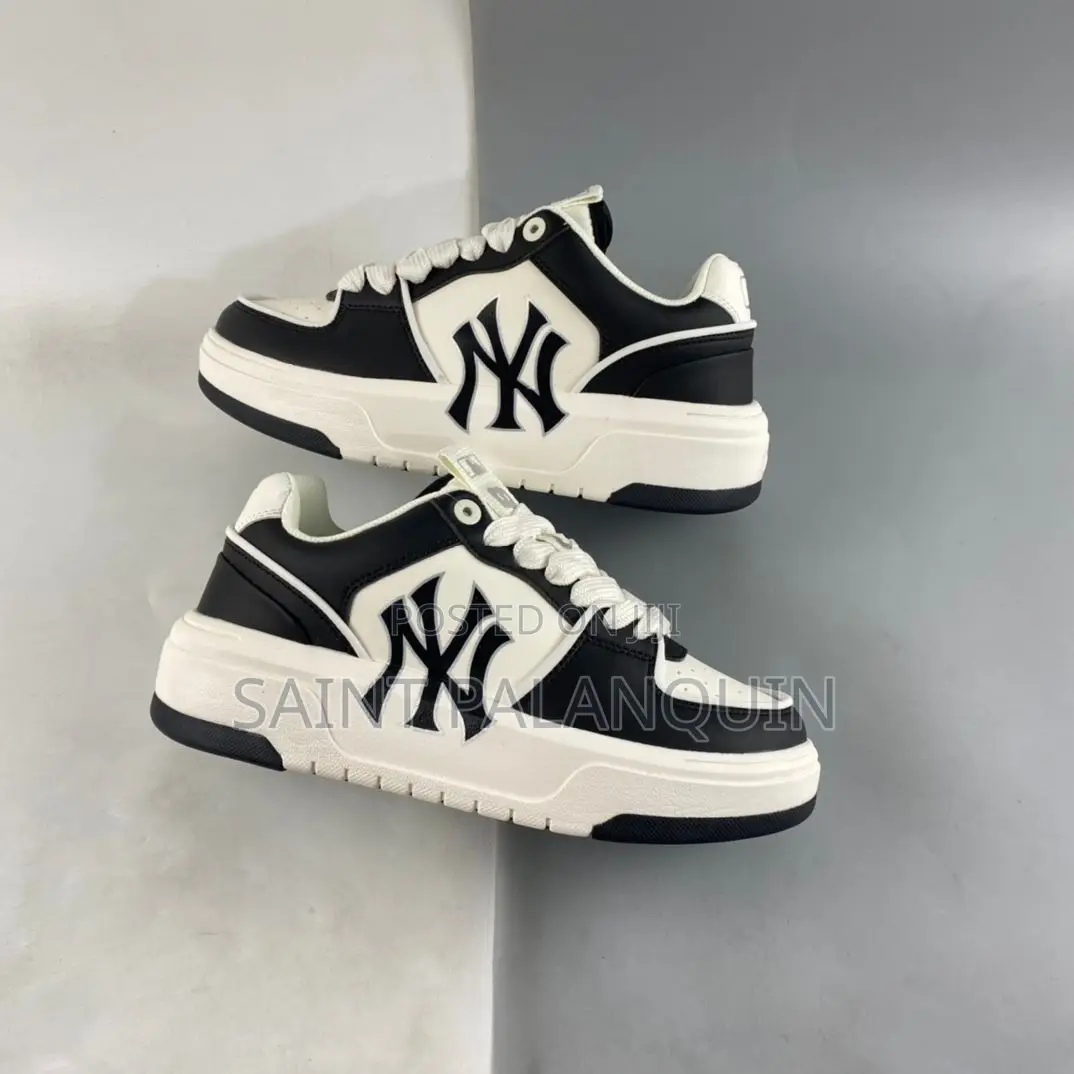 NY Sneaker
