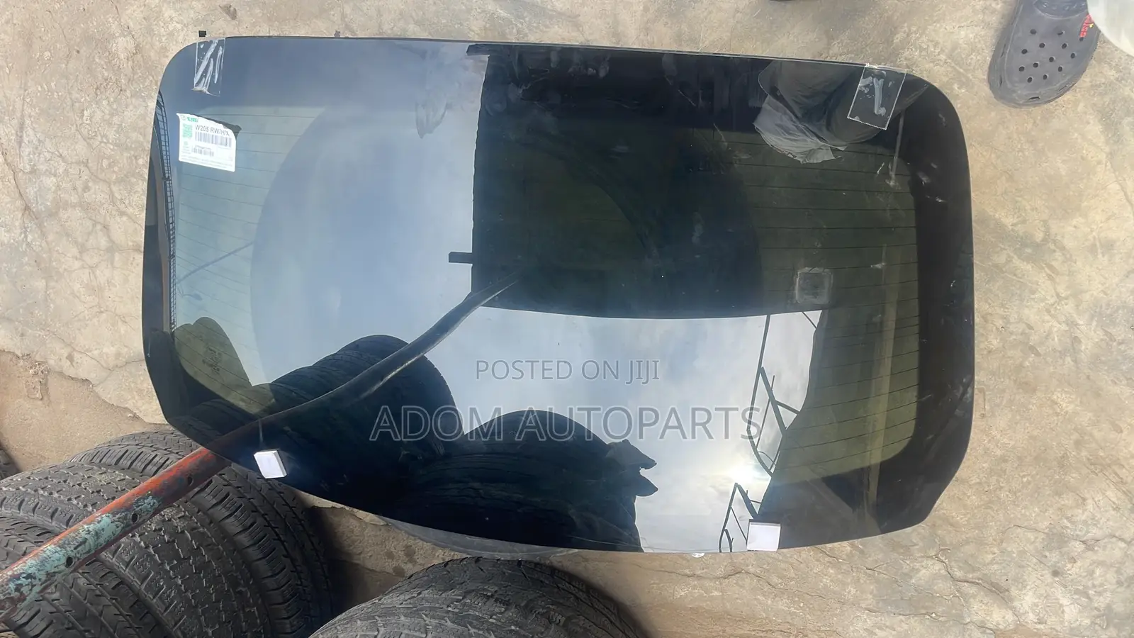 Mercedes Benz C250 Back Glass Tinted