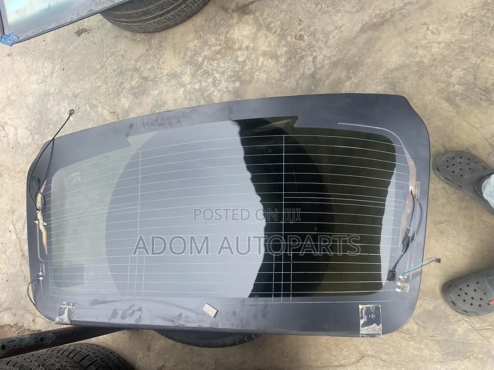 Mercedes Benz C250 Back Glass Tinted