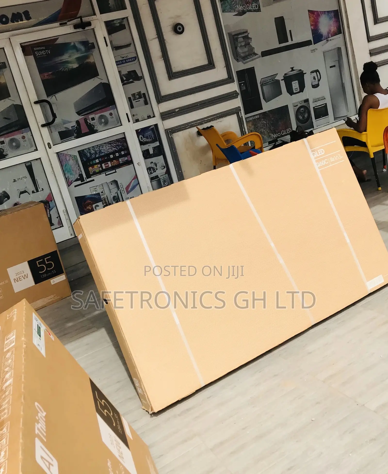 Samsung Black Electric Qled Q60C 65 Inches Glossy 