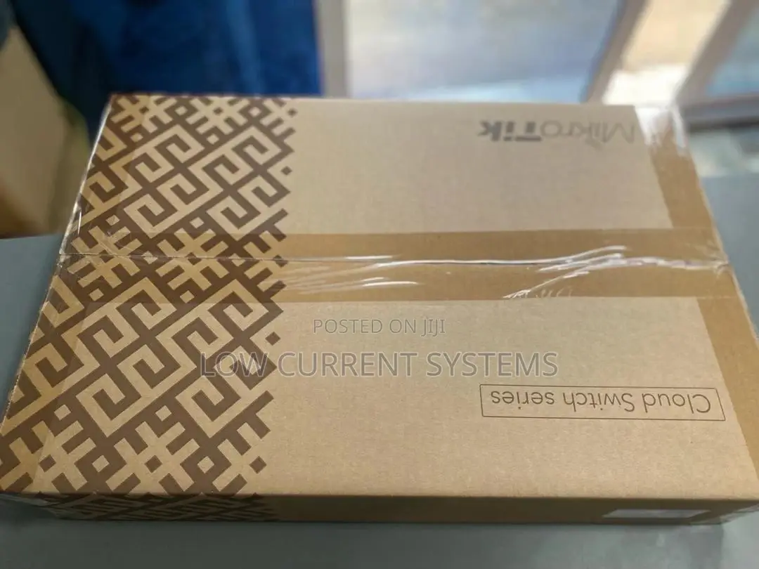 Mikrotik Cloud Switch Crs328-4c-20s-4s+Rm