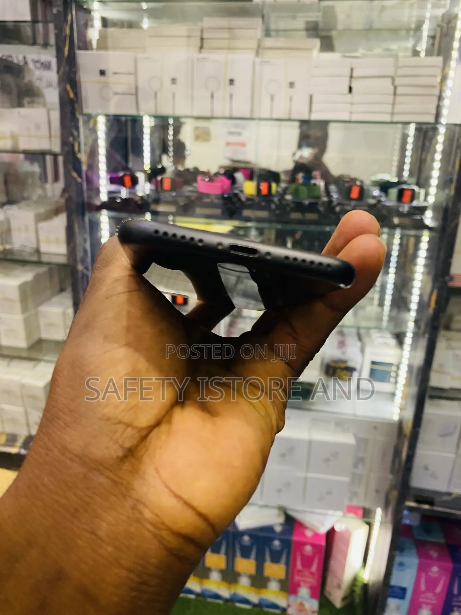 New Apple iPhone 7 128 GB Black