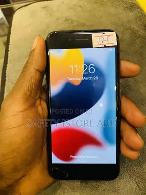 New Apple iPhone 7 128 GB Black