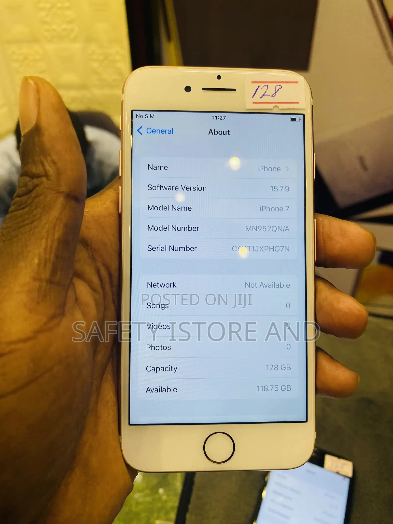 New Apple iPhone 7 128 GB Gold